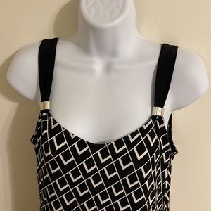 White House Black Market blouse white abstract and black silver hardware